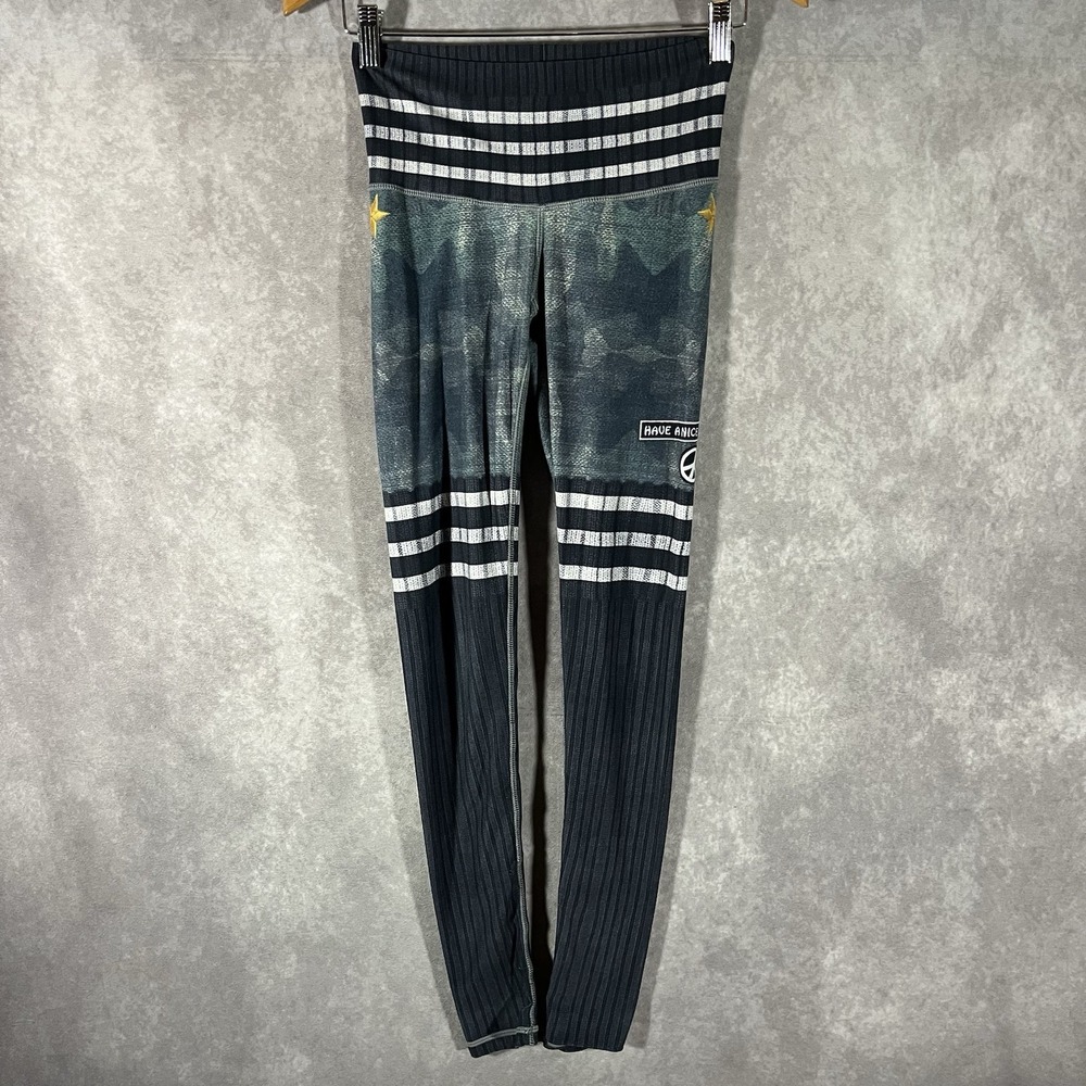 Terez Leggings Women Small Gray Camo Stripe Star Peace Patch High Rise Ribbed